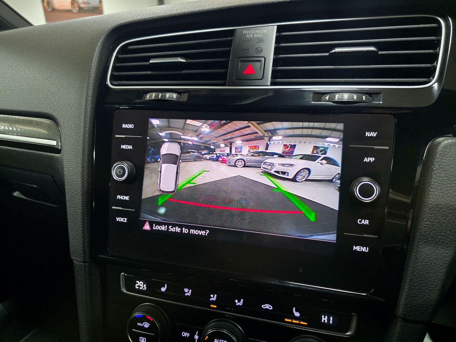 Used Volkswagen Golf 2019 for sale - 77496708: Photo 18