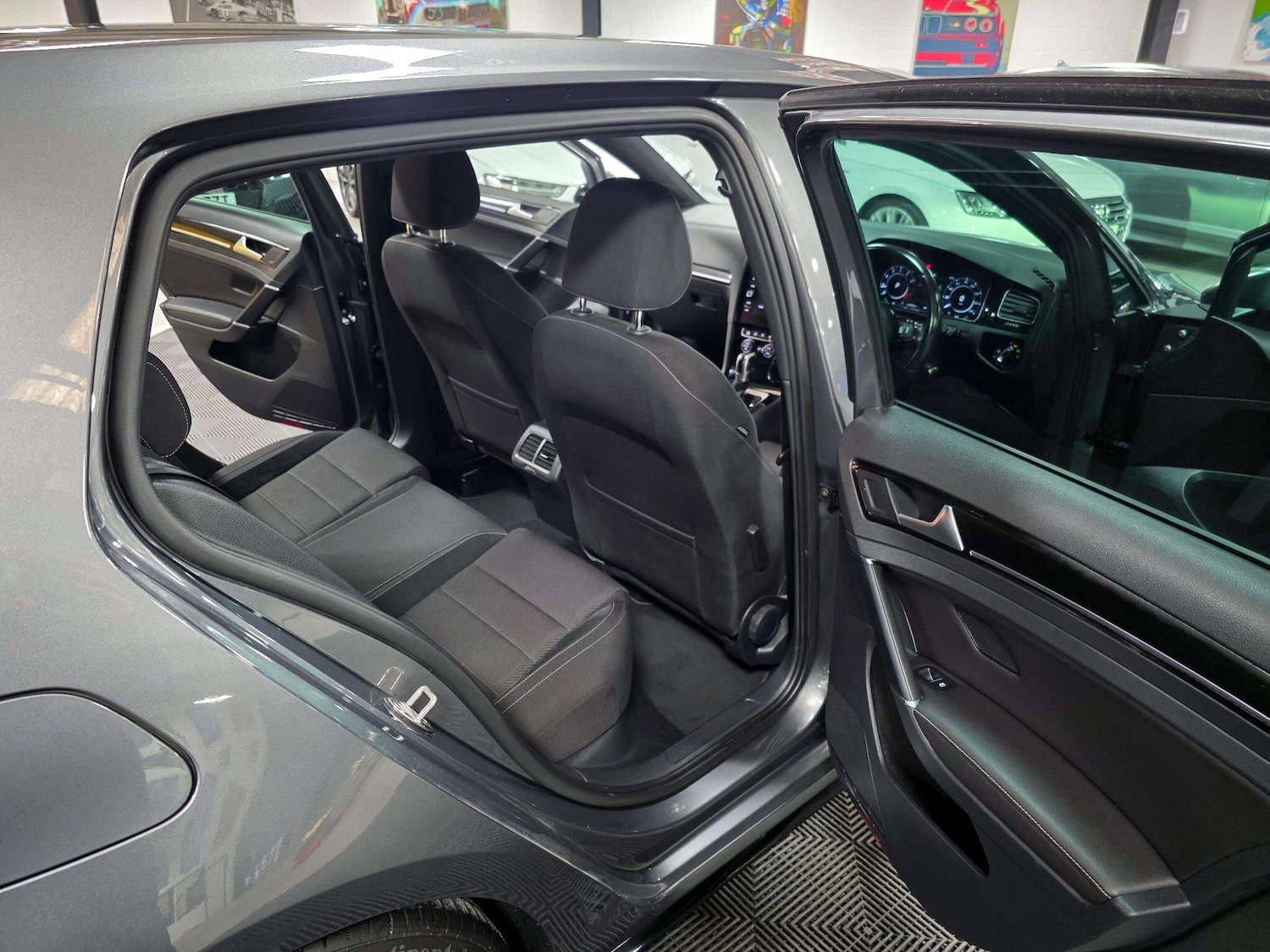 Used Volkswagen Golf 2019 for sale - 77496708: Photo 38