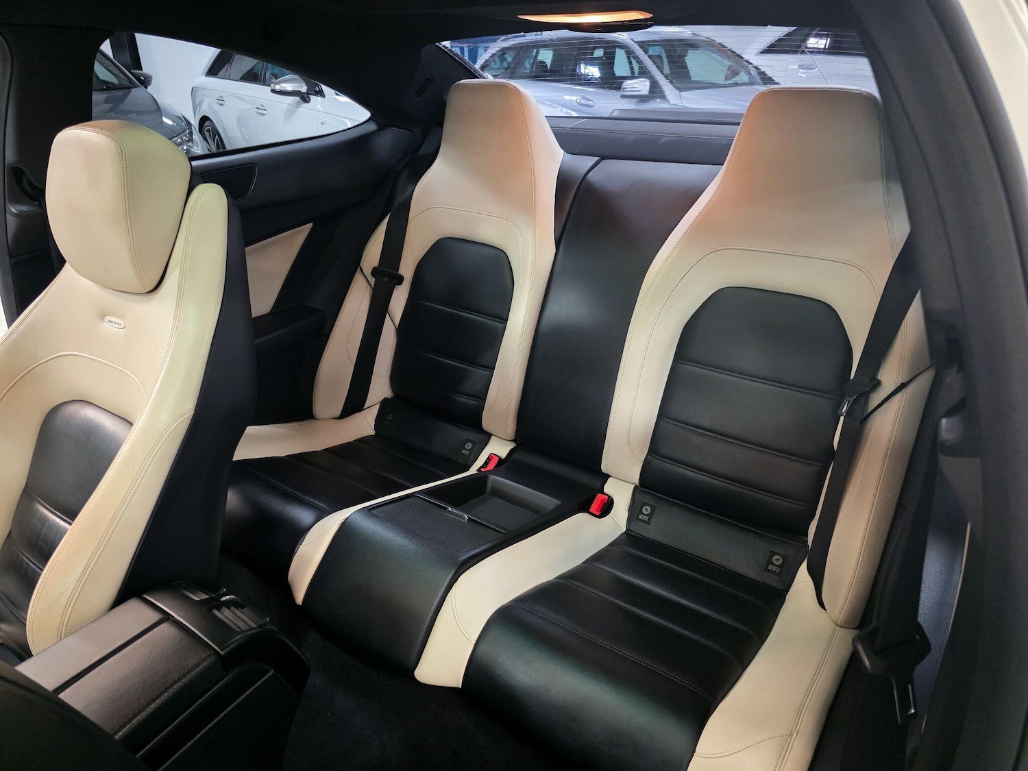 Used Mercedes-Benz C Class 2012 for sale - 76327392: Photo 42