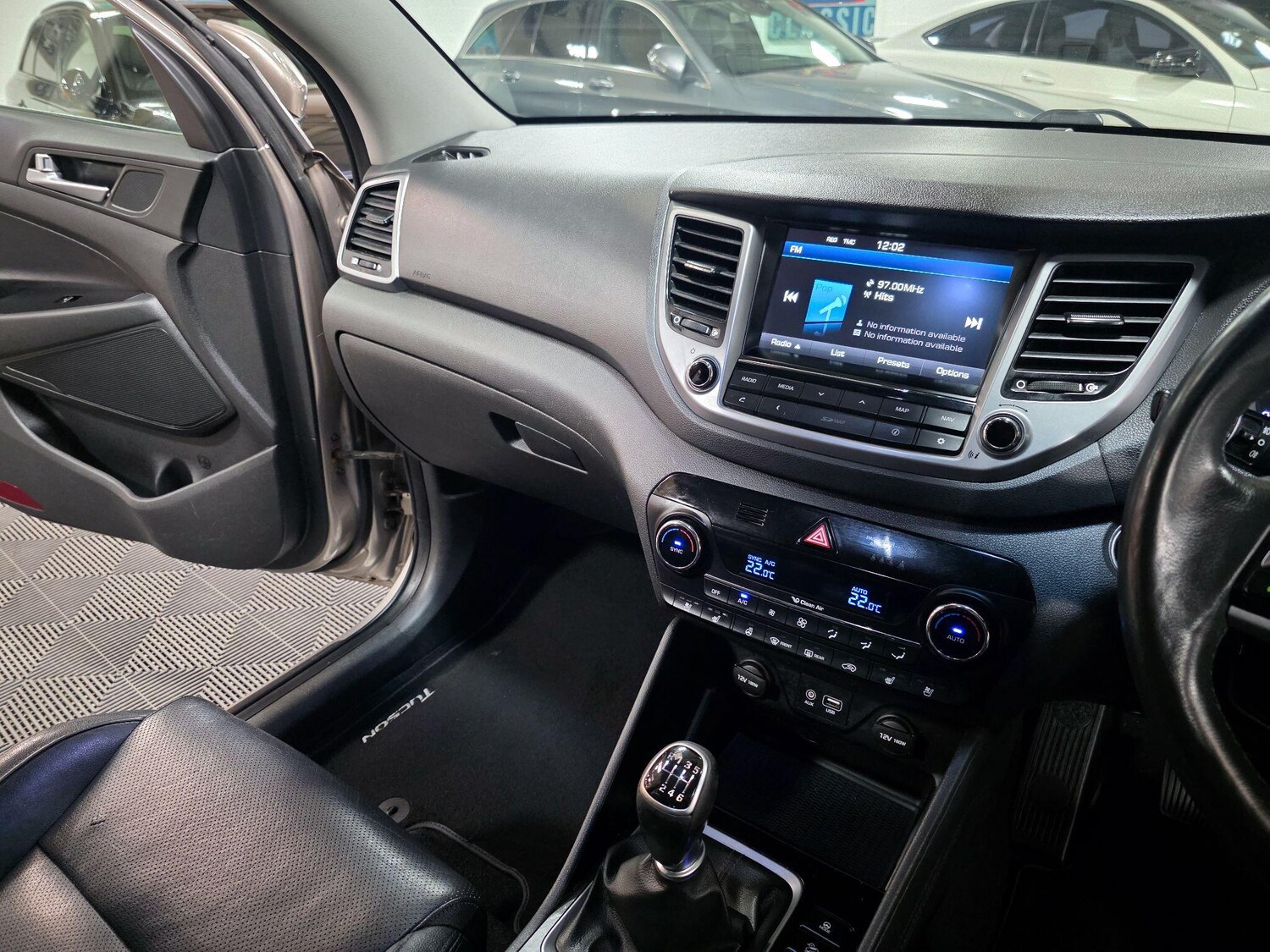 Used Hyundai TUCSON 2017 for sale - 76152336: Photo 17