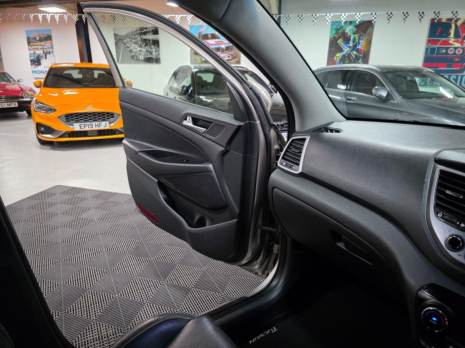 Used Hyundai TUCSON 2017 for sale - 76152336: Photo 18