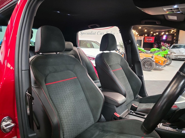Used Volkswagen Golf 2019 for sale - 76214040: Photo 28