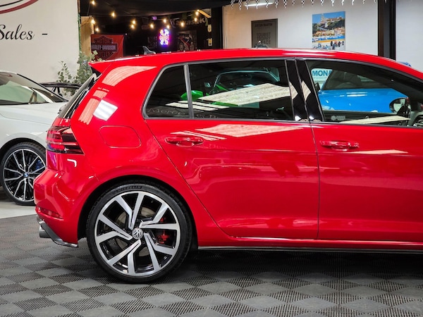 Used Volkswagen Golf 2019 for sale - 76214040: Photo 31