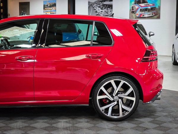 Used Volkswagen Golf 2019 for sale - 76214040: Photo 34