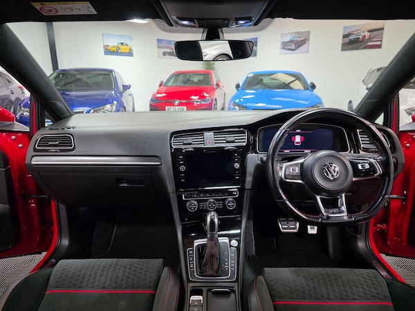 Used Volkswagen Golf 2019 for sale - 76214040: Photo 41