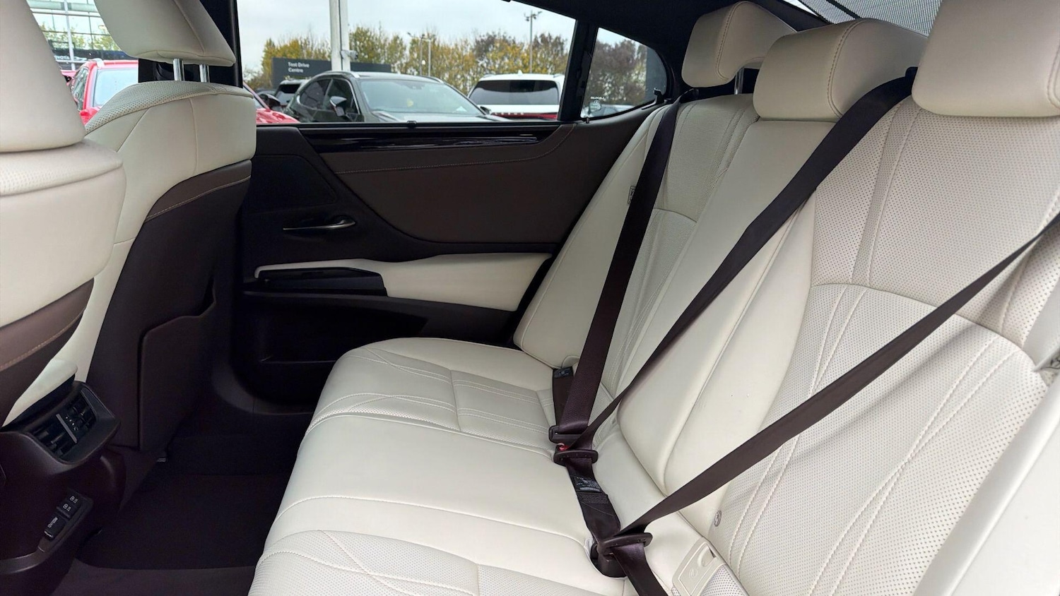 Used Lexus ES 2019 for sale - 76259126: Photo 17