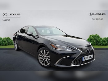 2019 (19) - 2.5 300h E-CVT Euro 6 (s/s) 4dr