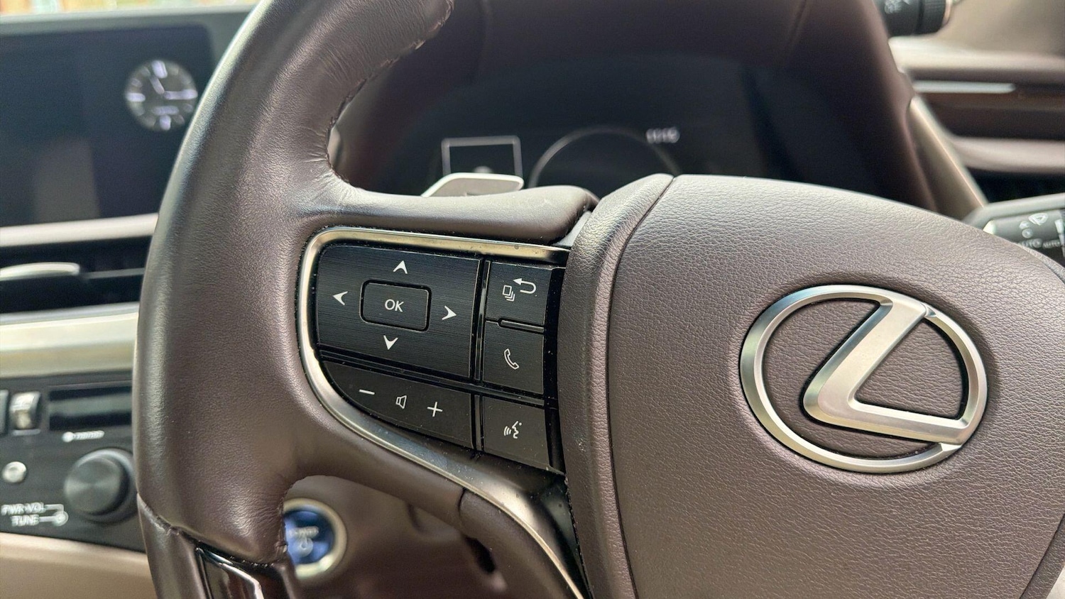 Used Lexus ES 2019 for sale - 76259126: Photo 28