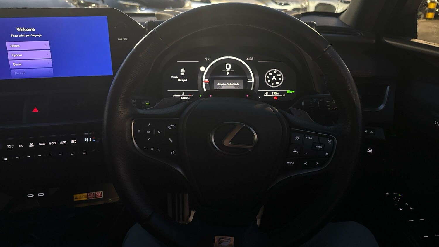 Used Lexus UX 2024 for sale - 76727780: Photo 17