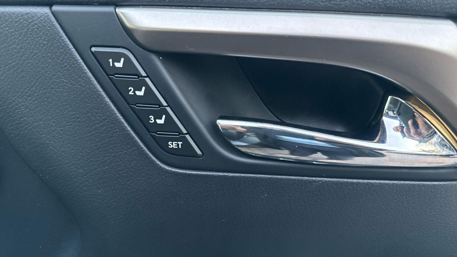 Used Lexus RX 2022 for sale - 77330371: Photo 25