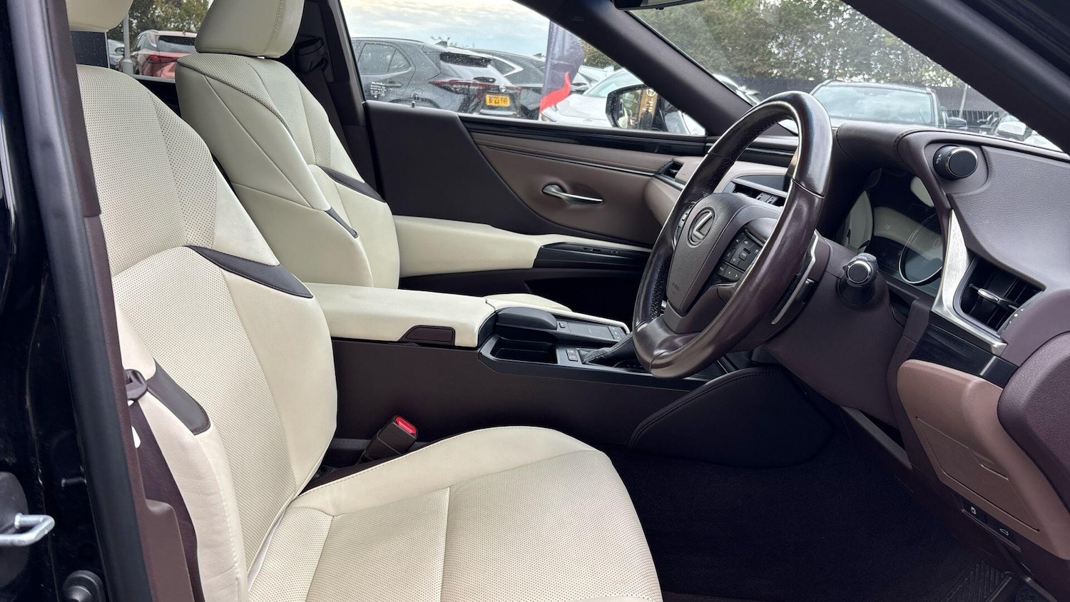 Used Lexus ES 2021 for sale - 76099549: Photo 16