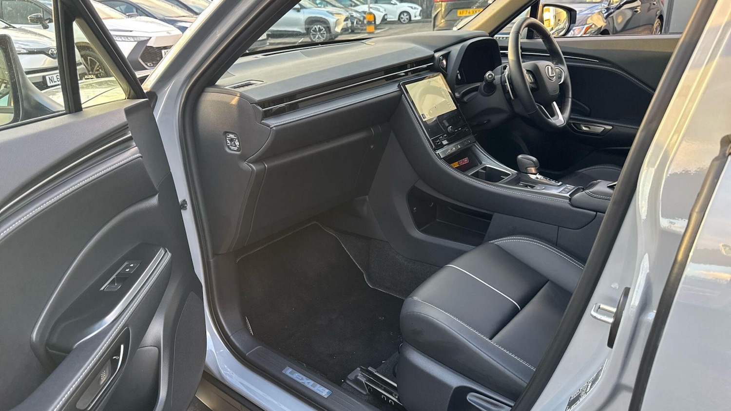 Used Lexus LBX 2025 for sale - 76994222: Photo 9