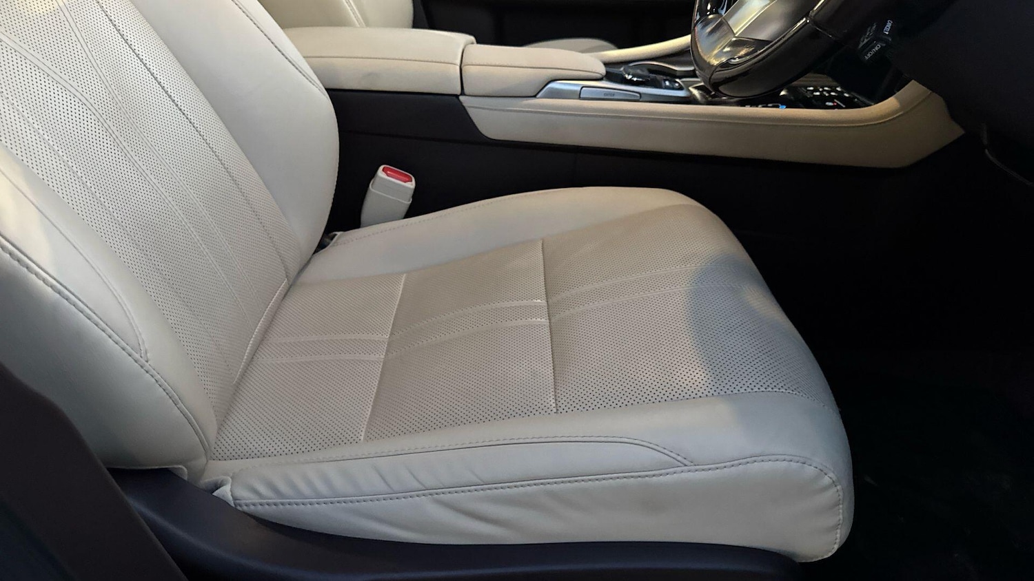 Used Lexus RX 2017 for sale - 77097944: Photo 41