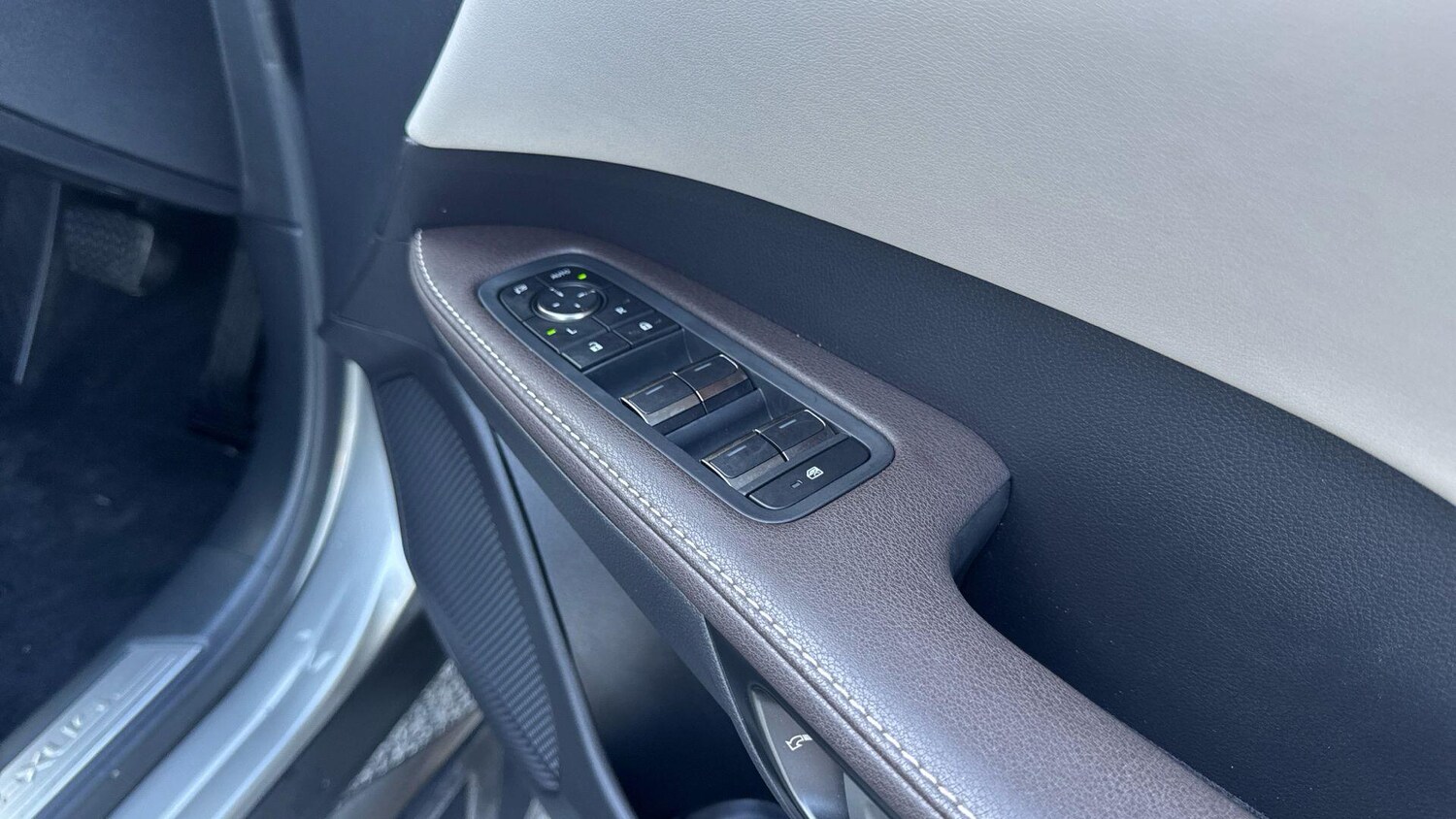 Used Lexus RX 2023 for sale - 78171497: Photo 43