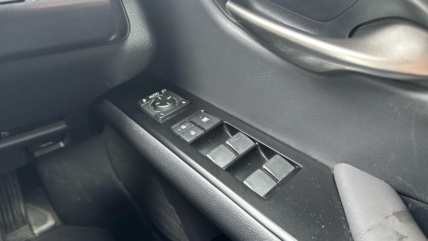 Used Lexus UX 2023 for sale - 78100489: Photo 14