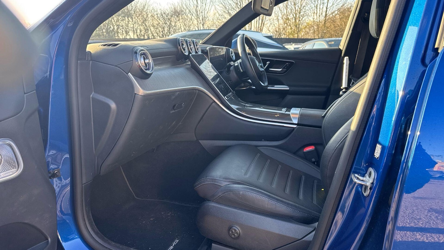 Used Mercedes-Benz GLC 2023 for sale - 76952710: Photo 15