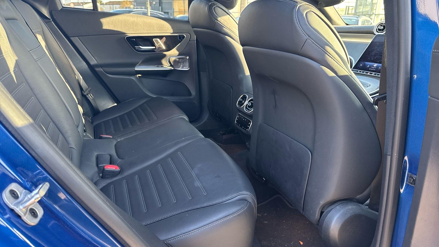 Used Mercedes-Benz GLC 2023 for sale - 76952710: Photo 17