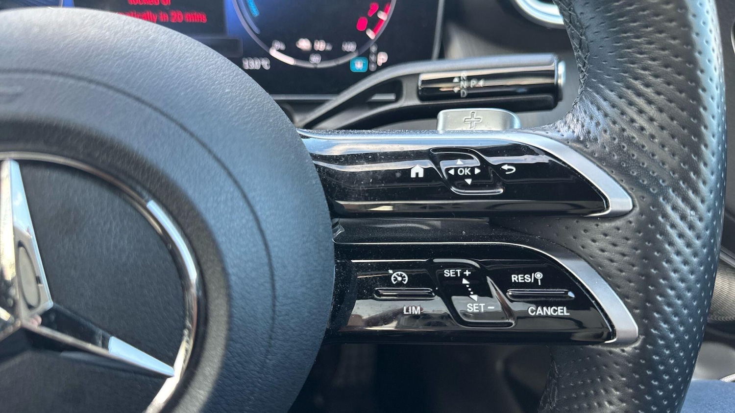 Used Mercedes-Benz GLC 2023 for sale - 76952710: Photo 24