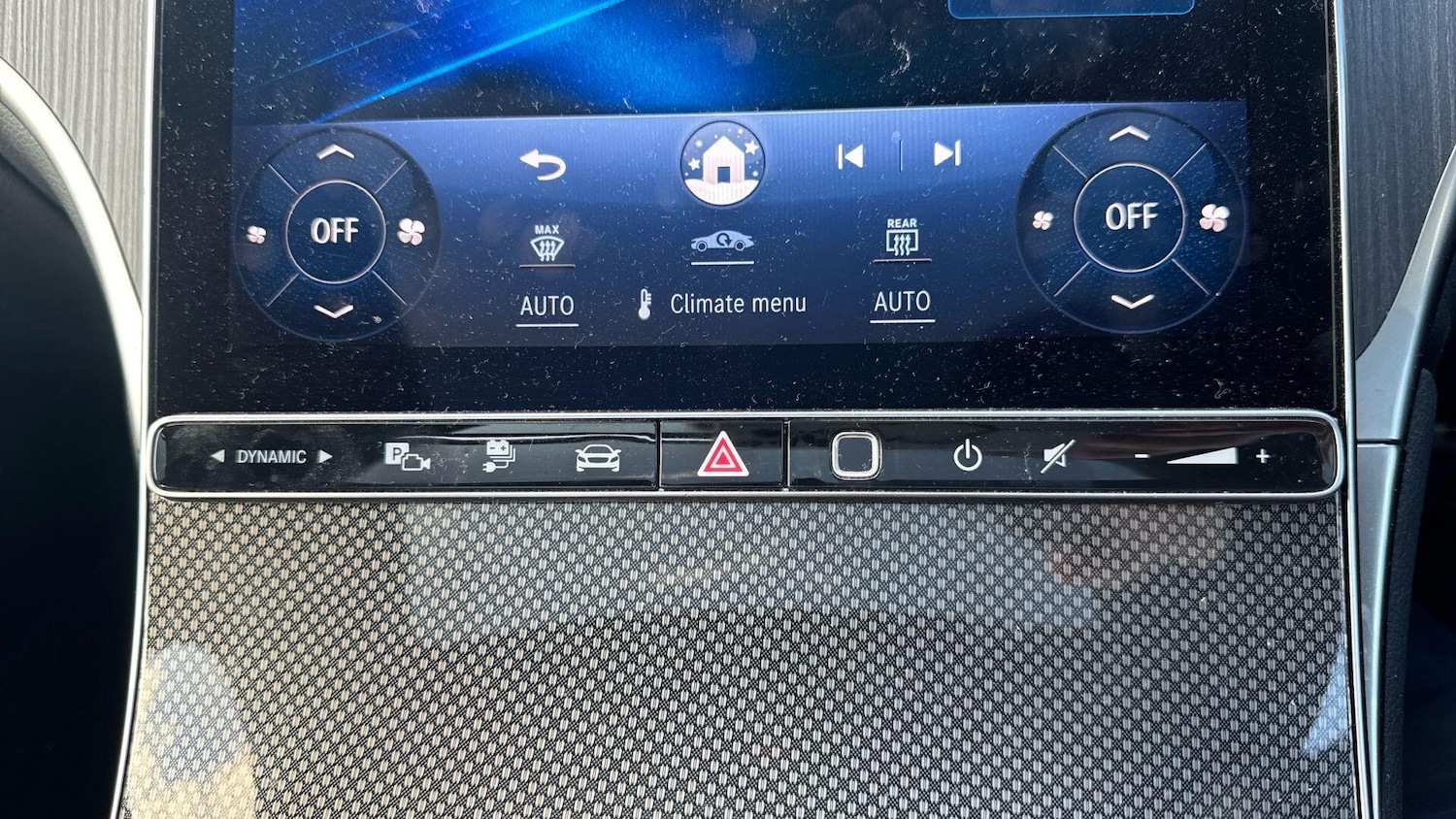 Used Mercedes-Benz GLC 2023 for sale - 76952710: Photo 25