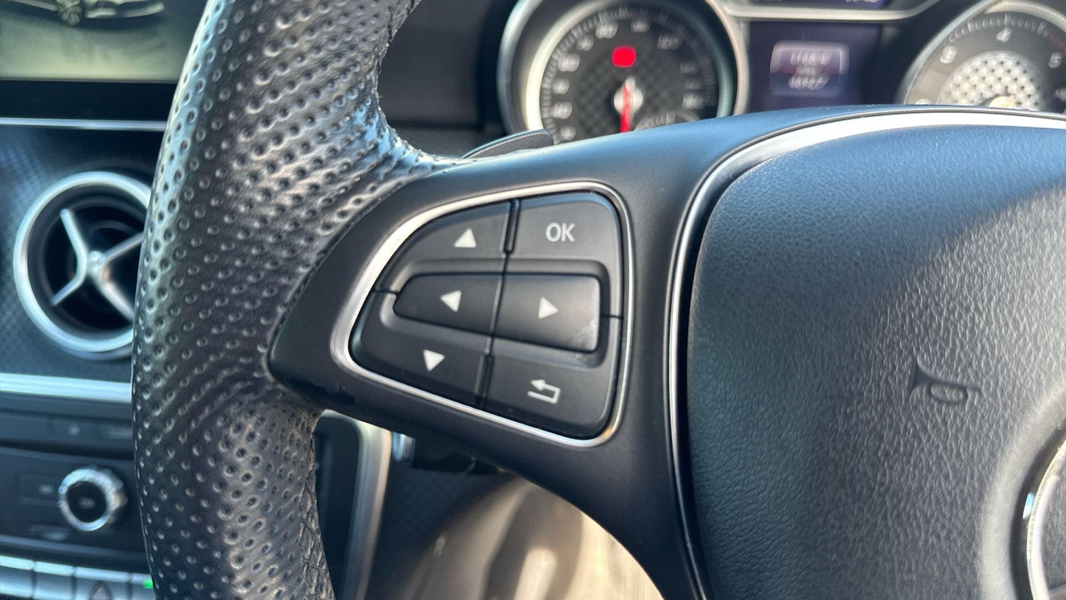 Used Mercedes-Benz A-Class 2015 for sale - 78019649: Photo 19