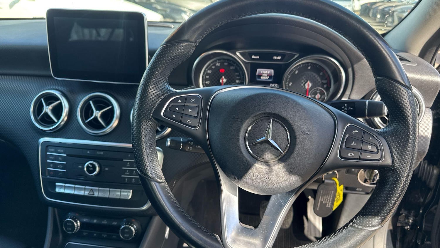 Used Mercedes-Benz A-Class 2015 for sale - 78019649: Photo 40