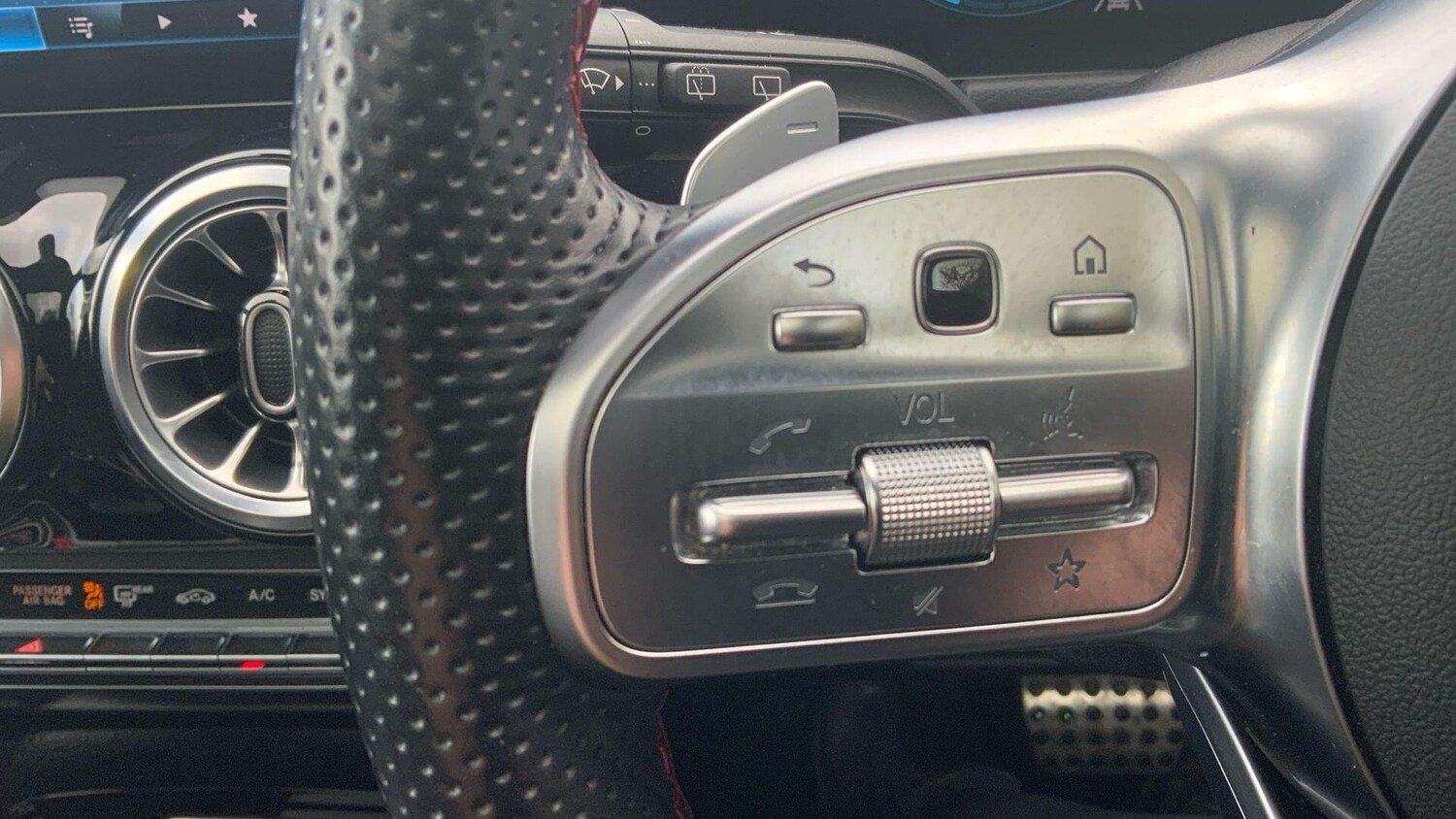 Used Mercedes-Benz GLA 2021 for sale - 77560018: Photo 36