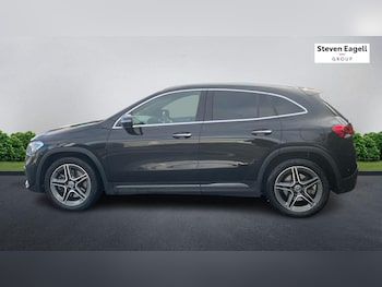 Used Mercedes-Benz GLA 2021 for sale - 77560018: Photo