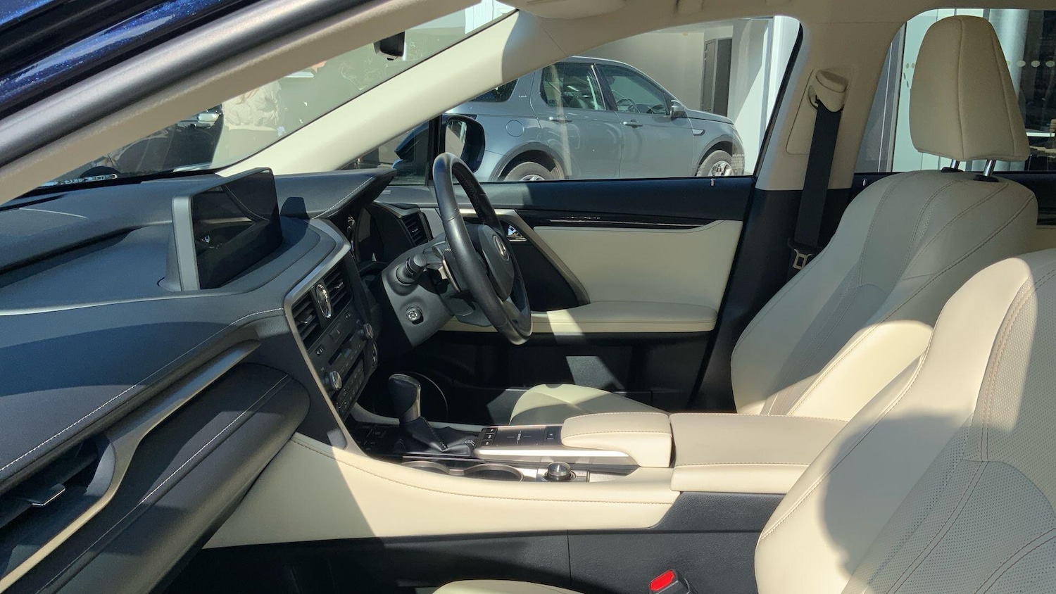 Used Lexus RX 2022 for sale - 76099442: Photo 9