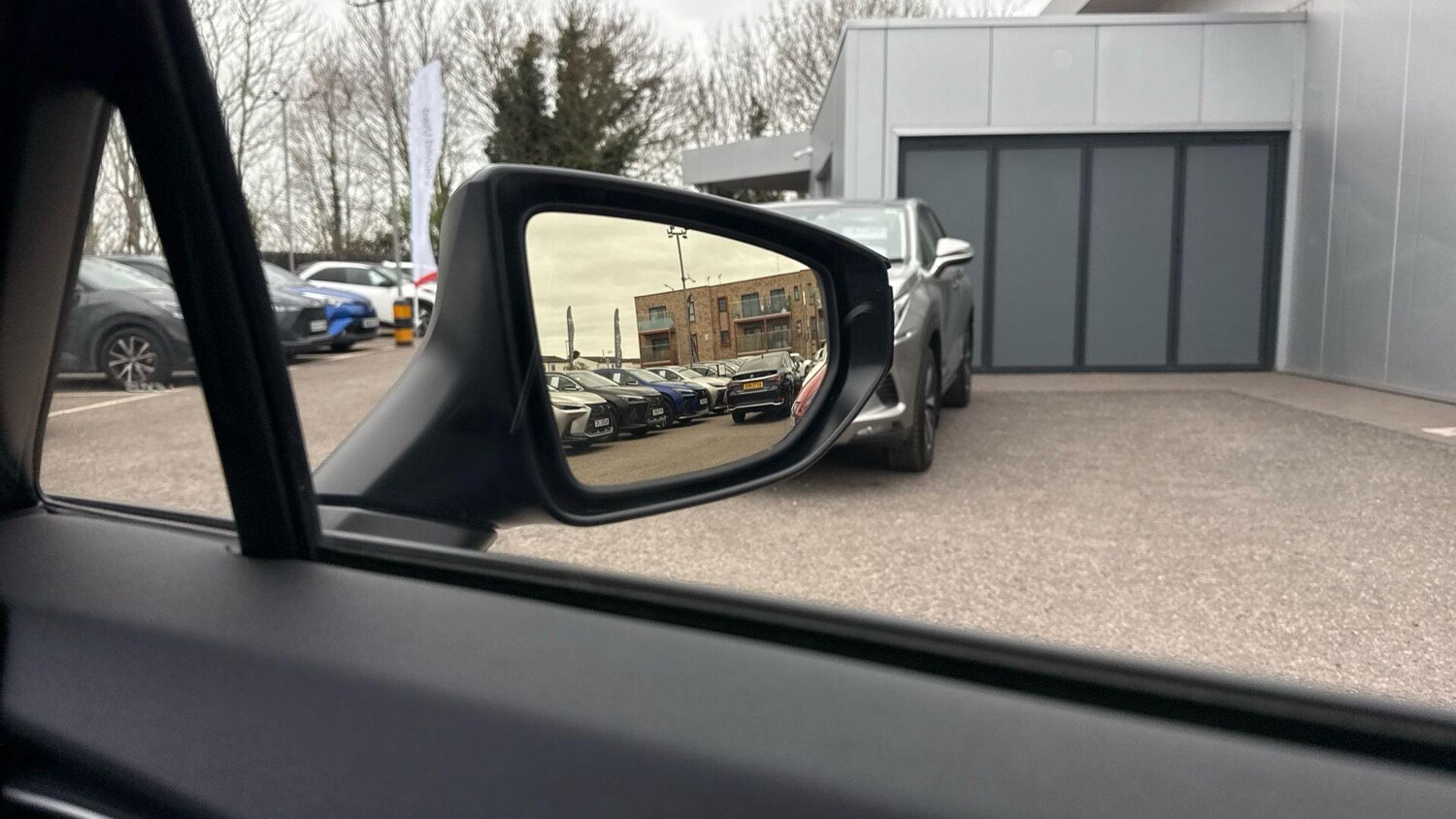 Used Lexus LBX 2025 for sale - 78071861: Photo 31