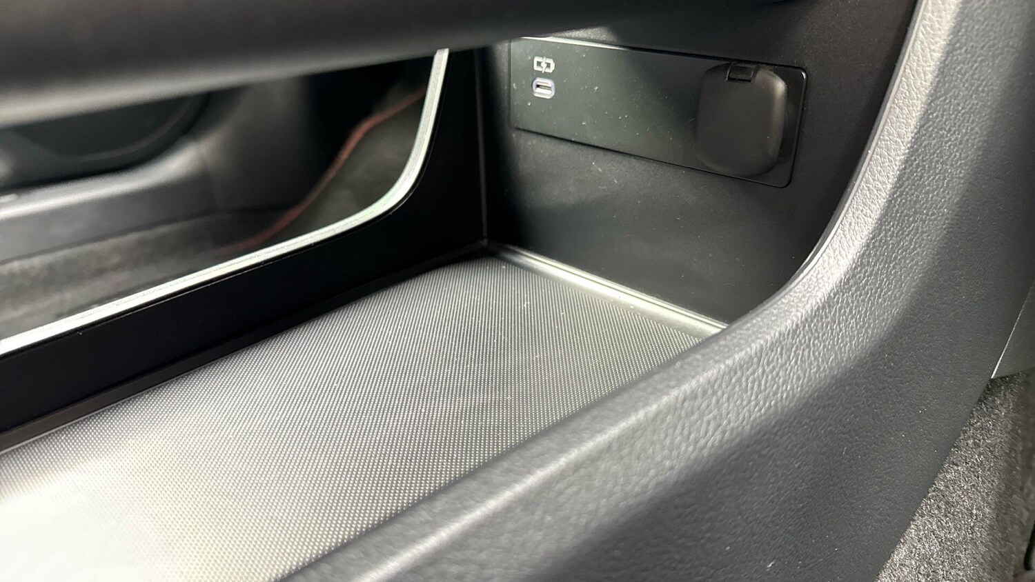 Used Lexus LBX 2025 for sale - 78071861: Photo 33