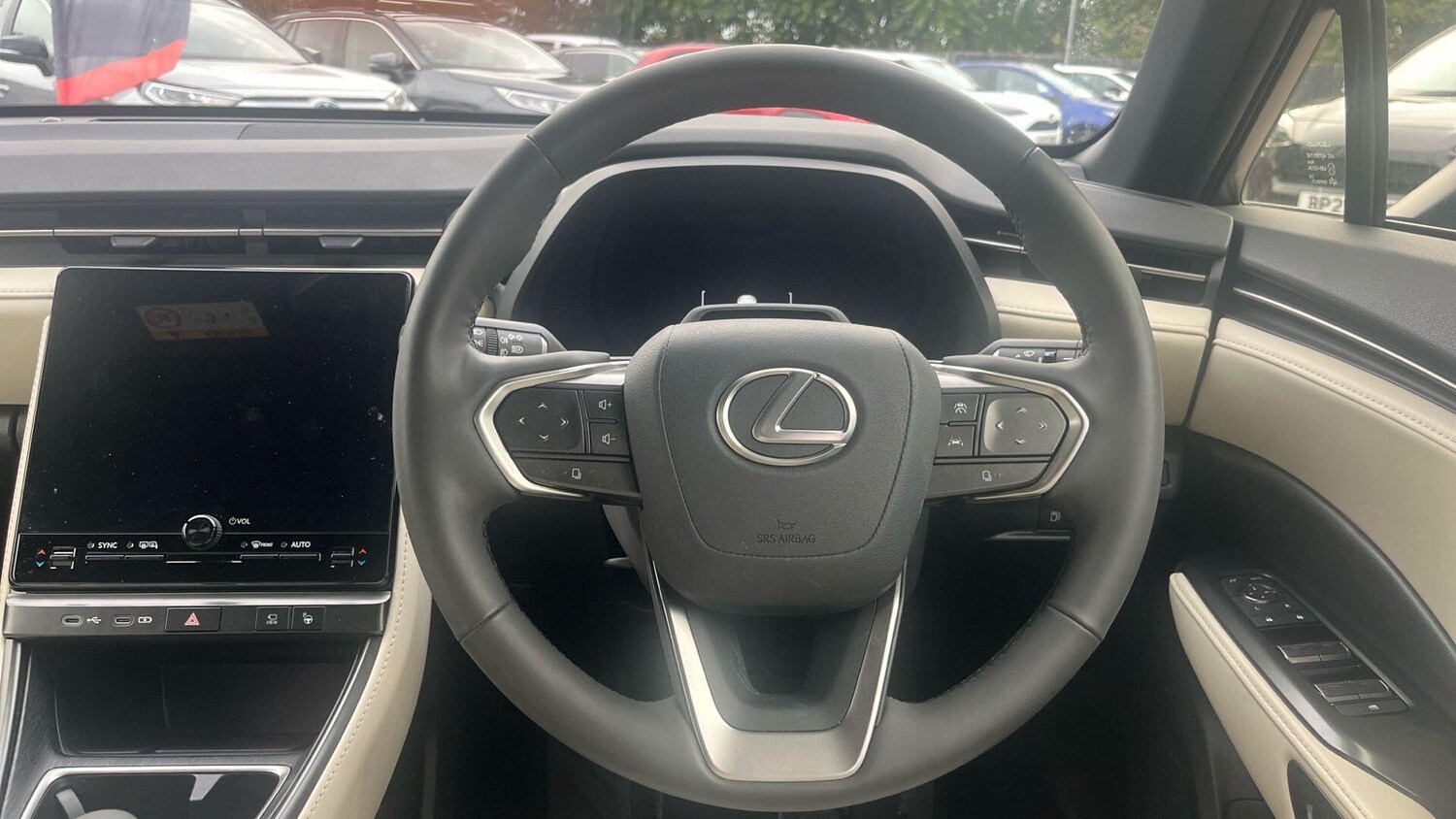 Used Lexus LBX 2024 for sale - 76083844: Photo 14