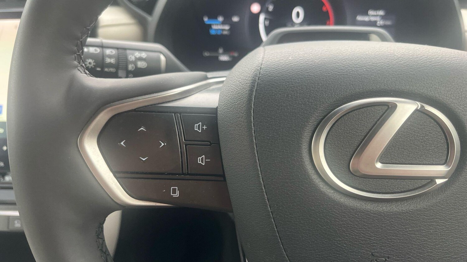 Used Lexus LBX 2024 for sale - 76083844: Photo 24