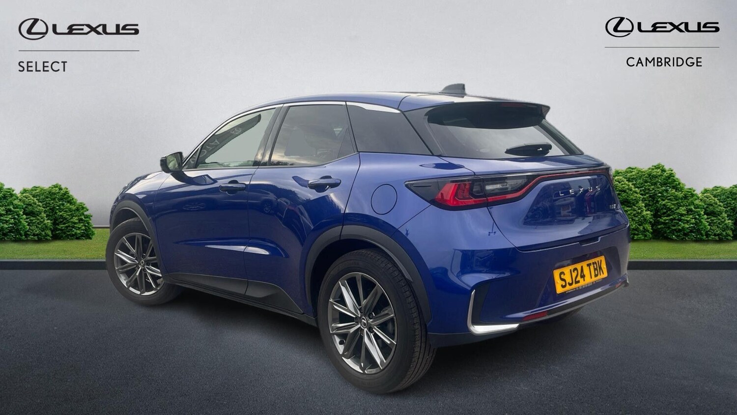 Used Lexus LBX 2024 for sale - 76083844: Photo 3