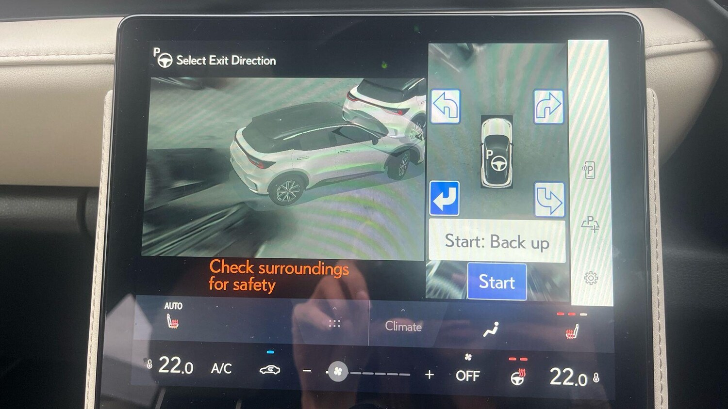 Used Lexus LBX 2024 for sale - 76083844: Photo 31