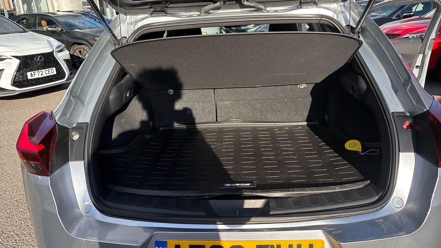 Used Lexus UX 2023 for sale - 76456962: Photo 9