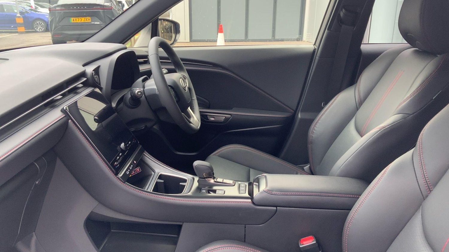 Used Lexus LBX 2025 for sale - 78101179: Photo 14