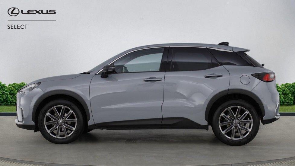 Used Lexus LBX for sale - 77853386: Photo 3