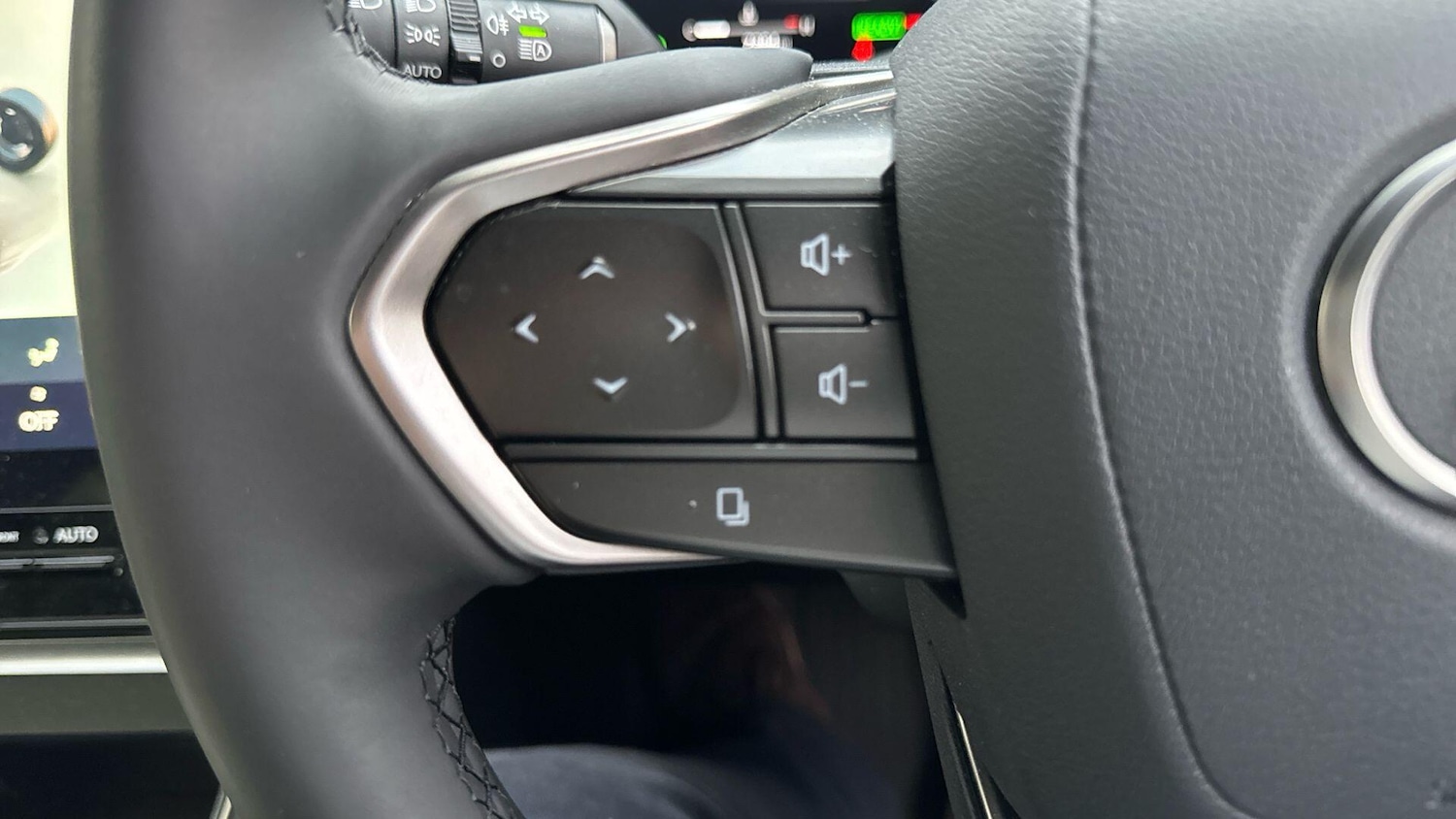 Used Lexus LBX 2024 for sale - 76689015: Photo 28