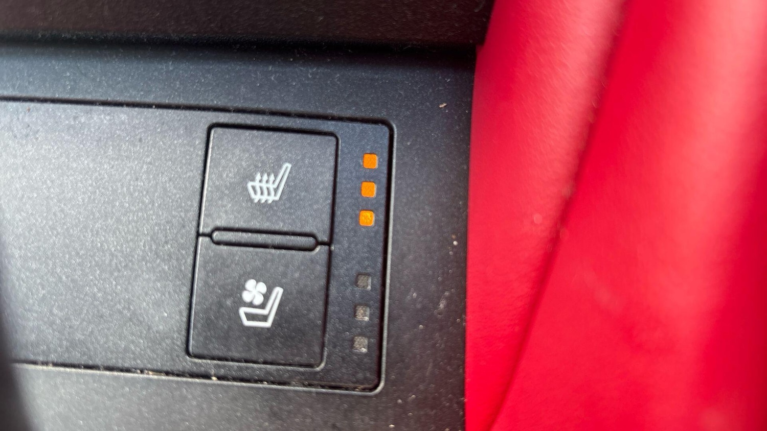 Used Lexus RC 2018 for sale - 77266569: Photo 18