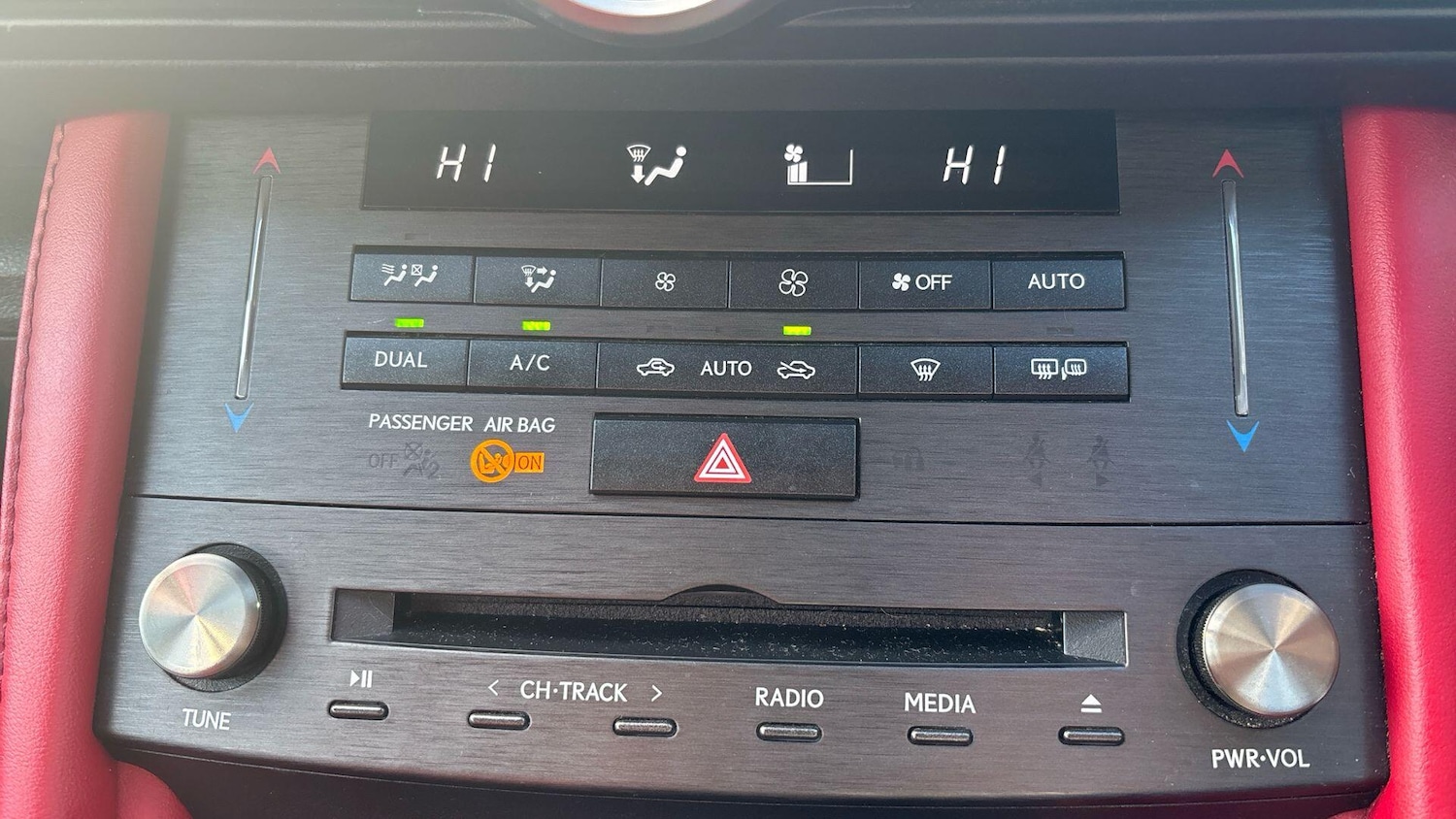 Used Lexus RC 2018 for sale - 77266569: Photo 26