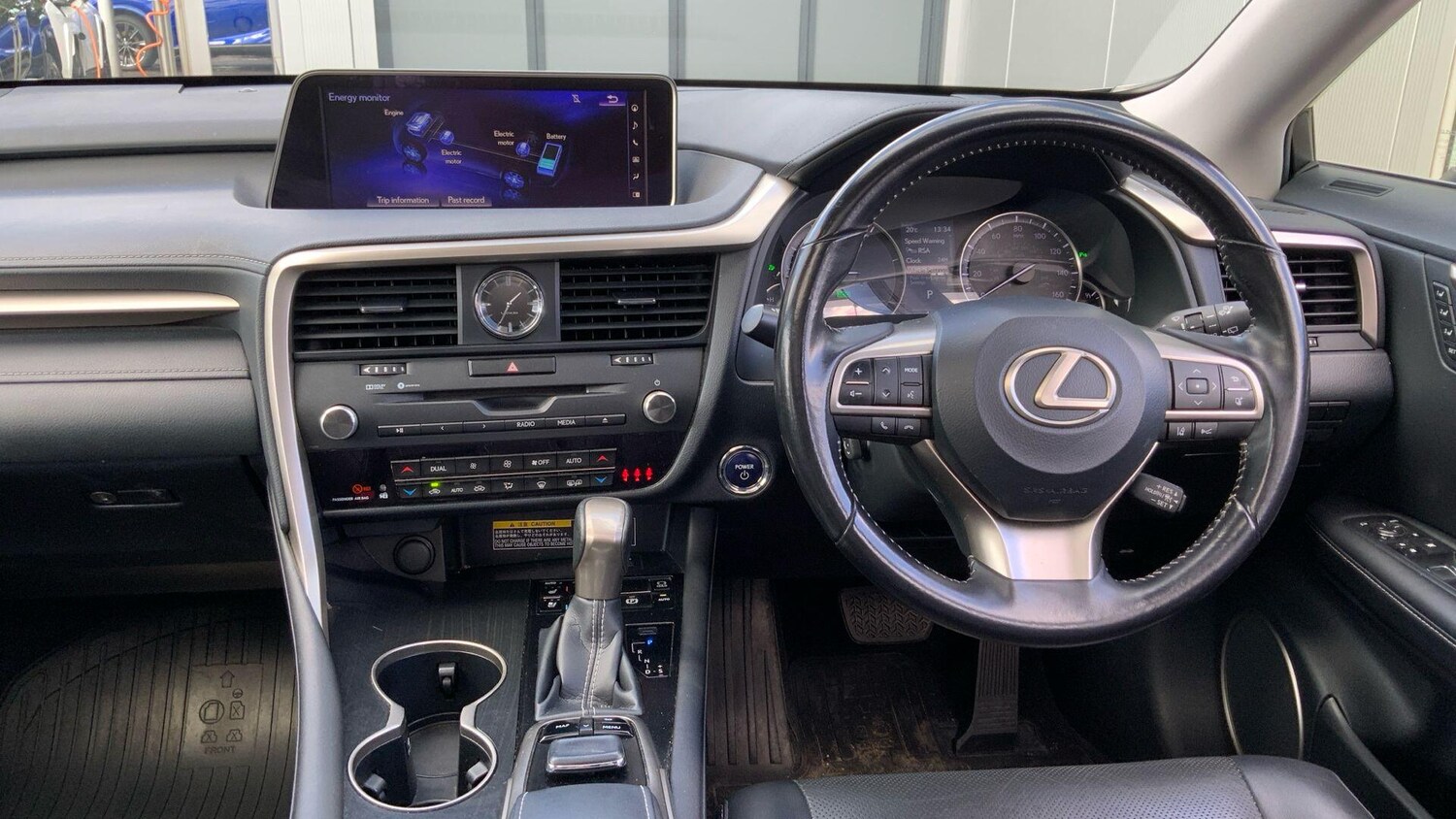 Used Lexus RX 2018 for sale - 76032562: Photo 11