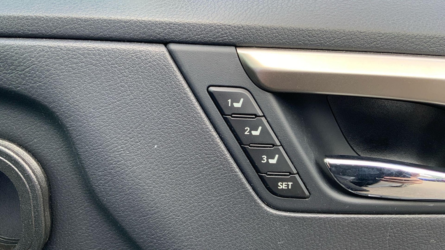 Used Lexus RX 2018 for sale - 76032562: Photo 35