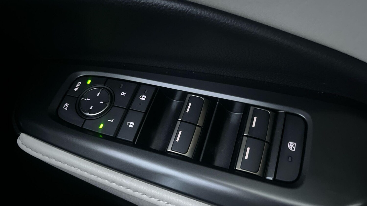 Used Lexus LBX 2025 for sale - 77175871: Photo 21