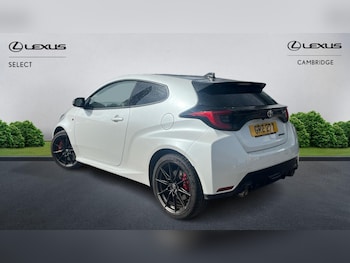 Used Toyota Yaris 2021 for sale - 75809802: Photo