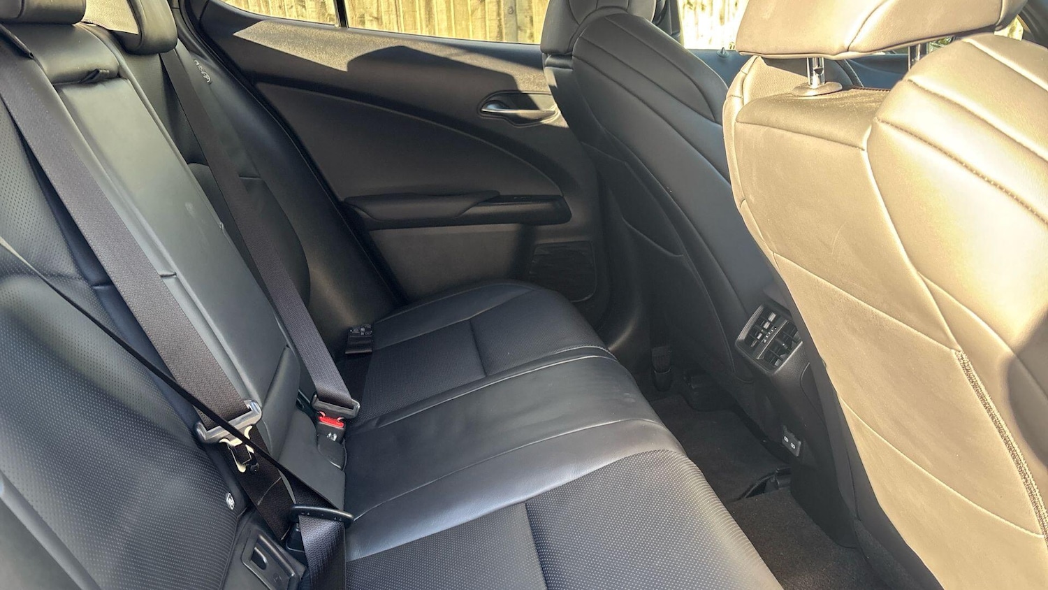 Used Lexus UX 2024 for sale - 76856048: Photo 12