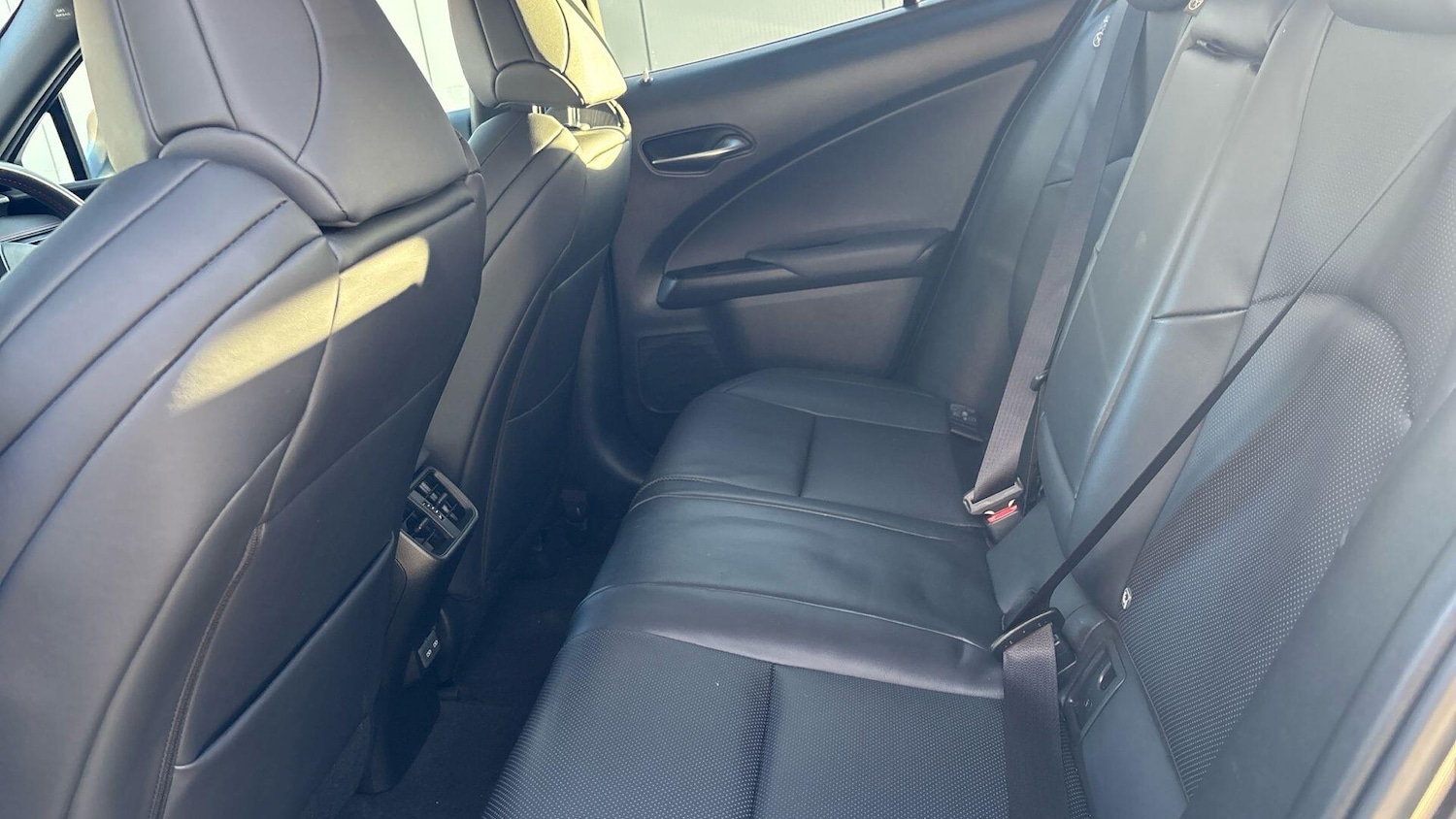 Used Lexus UX 2024 for sale - 76856048: Photo 17