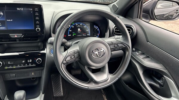 Used Toyota Yaris Cross 2023 for sale - 76226639: Photo 14