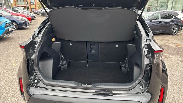 Used Toyota Yaris Cross 2023 for sale - 76226639: Photo 18