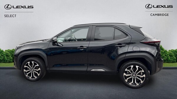 Used Toyota Yaris Cross 2023 for sale - 76226639: Photo 4