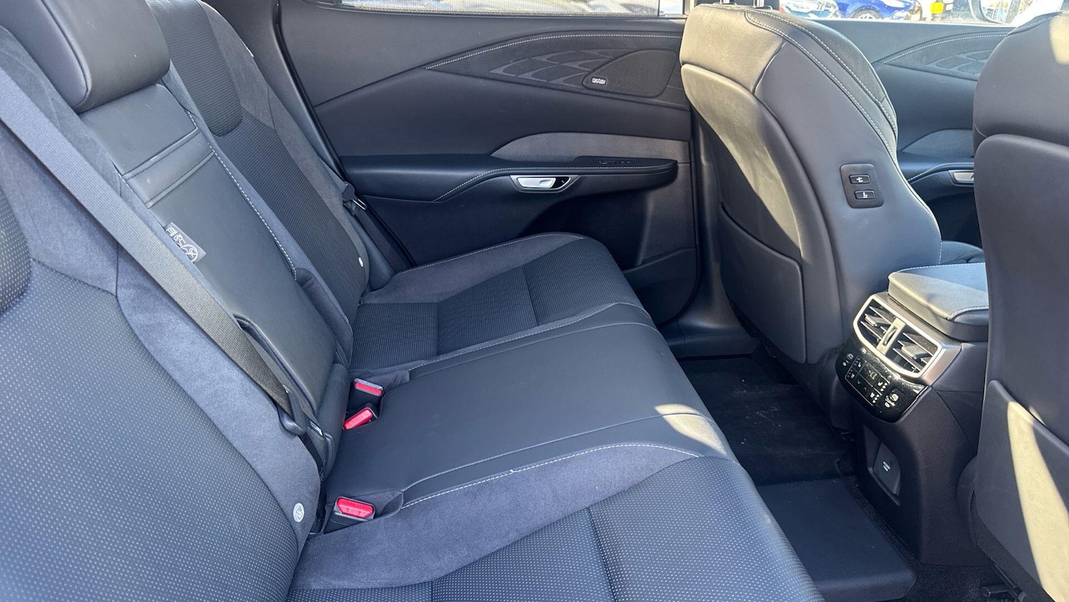 Used Lexus RX 2023 for sale - 76227321: Photo 12